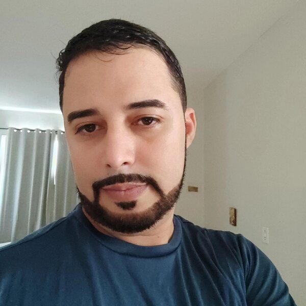 Leandro Moreira — Senior DevAIOps & Cloud Engineer