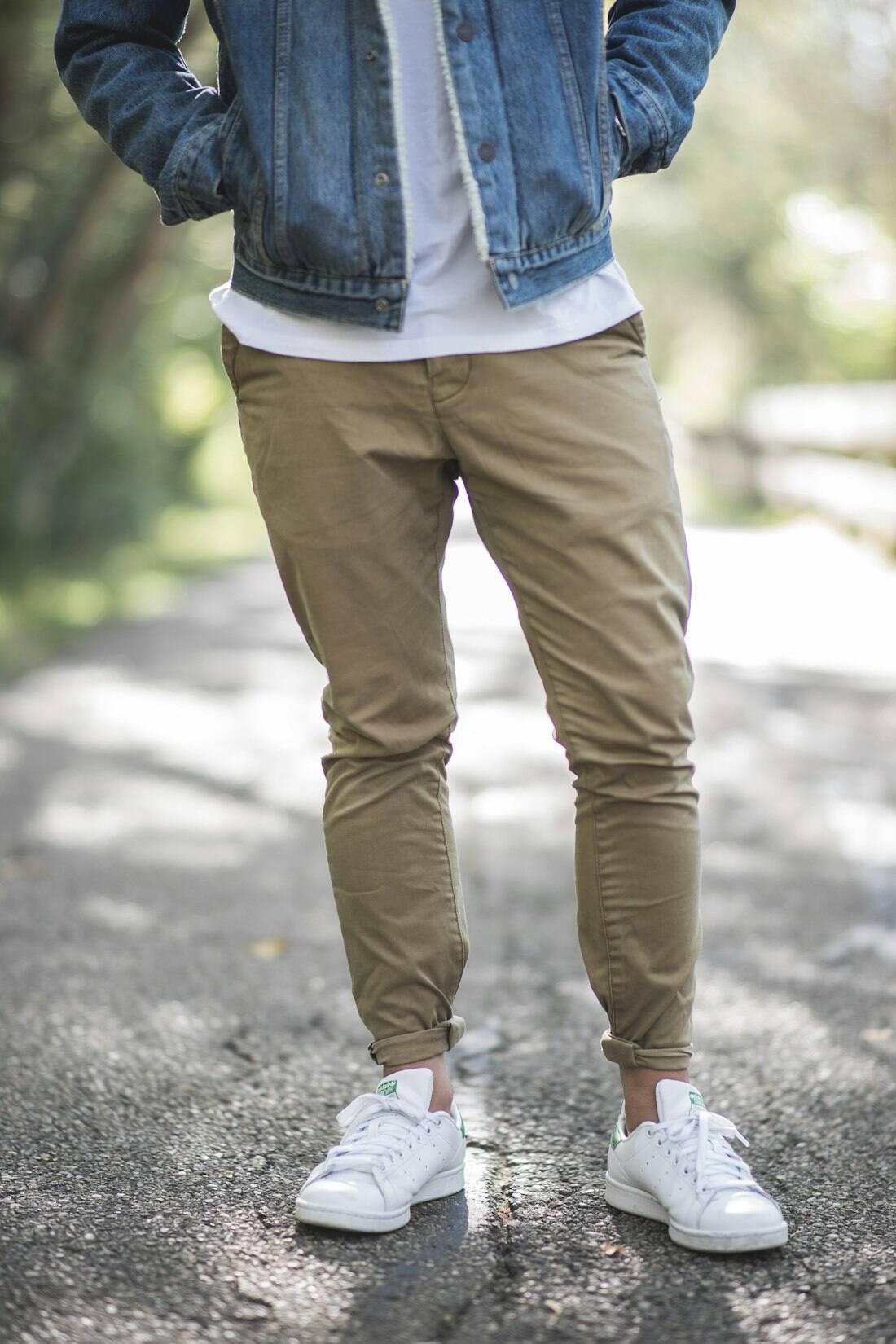 Calça chino masculina bege
