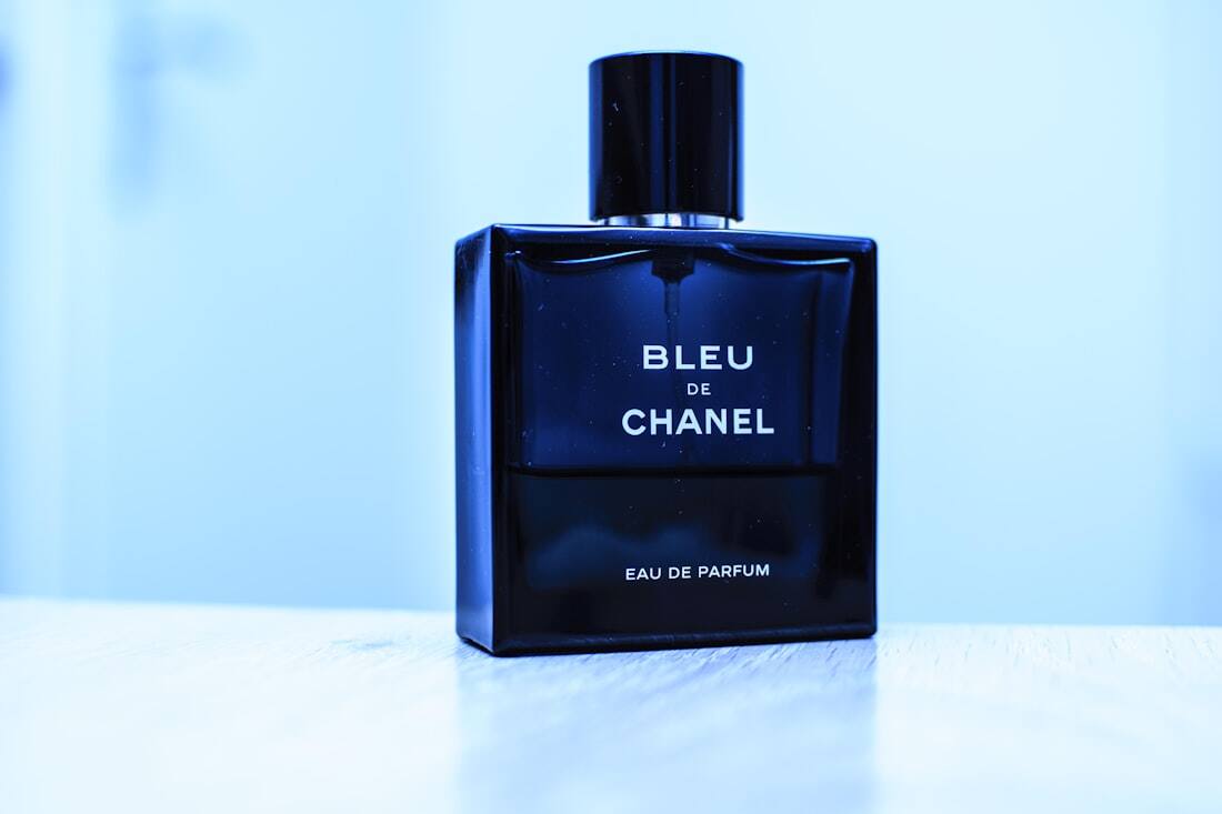Perfume embalado como presente